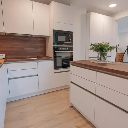 Apartma Lamberger Appartamento Zirovnica