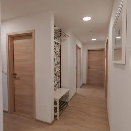 Apartma Lamberger Zirovnica
