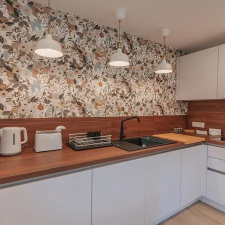 Apartma Lamberger * Zirovnica