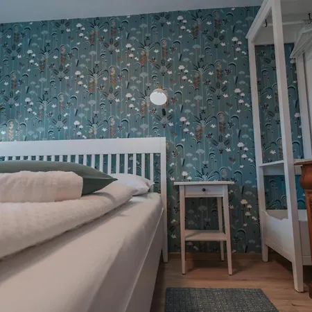 Apartma Lamberger Appartamento Zirovnica