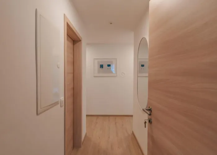 Apartma Lamberger * Zirovnica